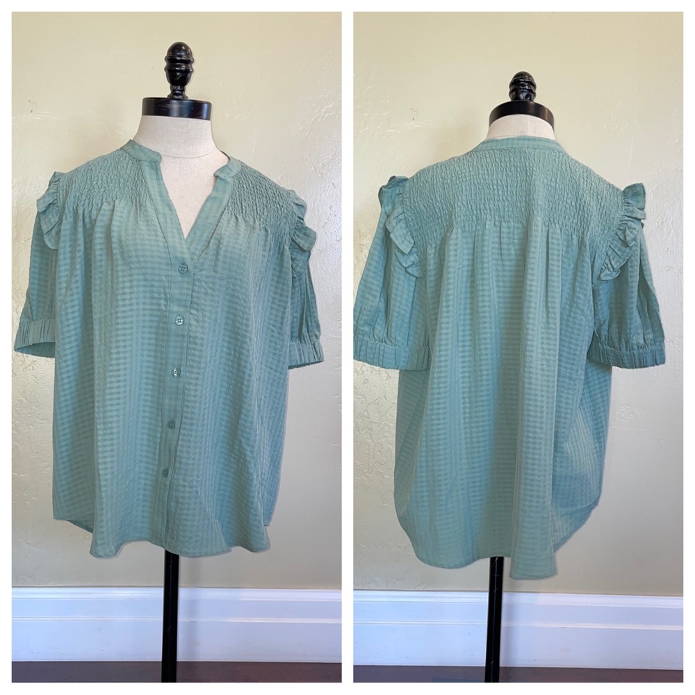 Ann Taylor Gingham Smocked Yoke Top Green Size Medium